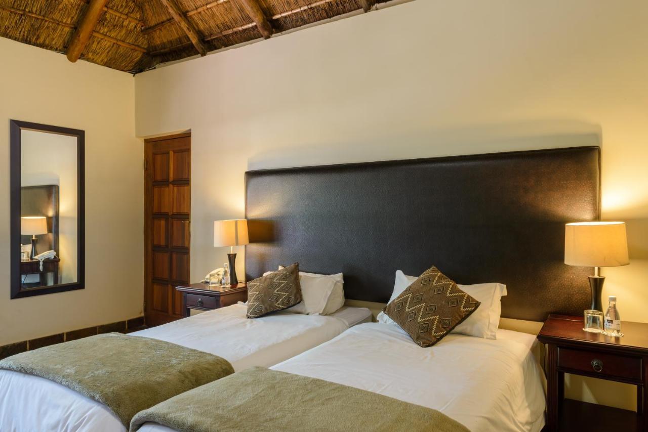 Mongena Private Game Lodge Rust de Winter Exterior photo
